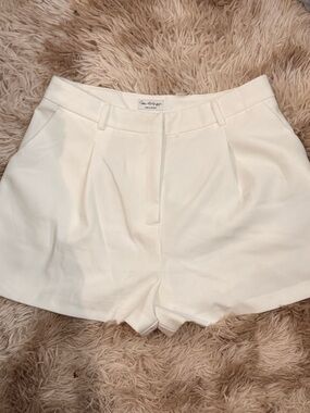 Miss Selfridge Cream High-Waist Tailored Shorts